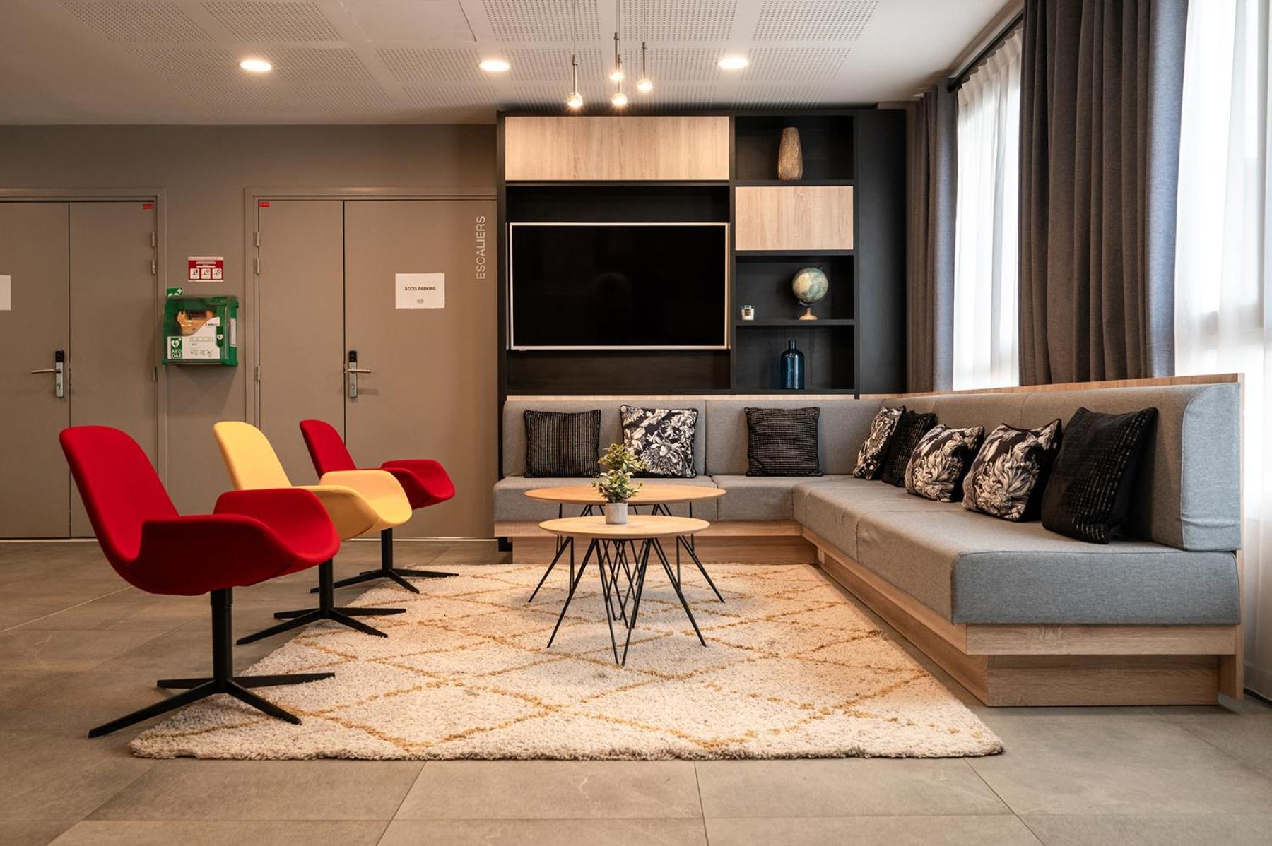Néméa Appart'Hôtel Vélizy Europe Esterno foto